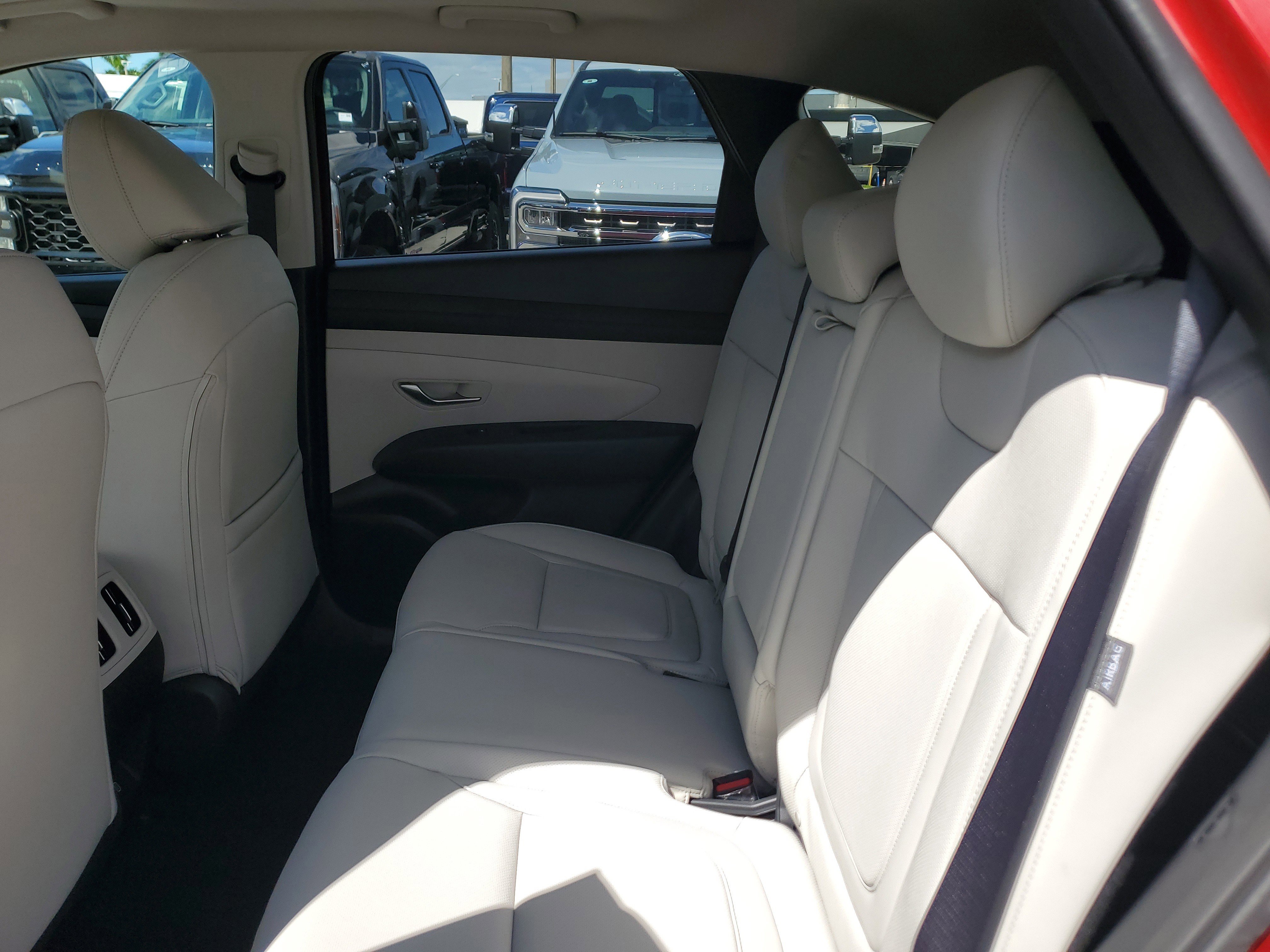 Used 2025 Hyundai Tucson SEL image 15