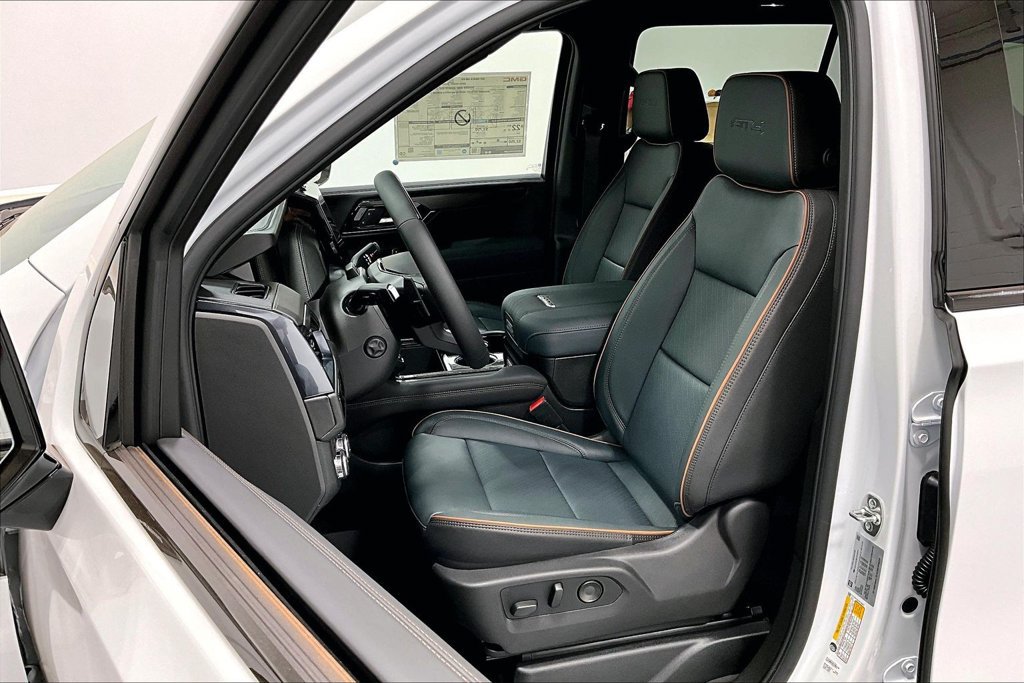 New 2027 GMC Yukon XL AT4 w/ AT4 Premium Plus Package AWD/4WD image 25