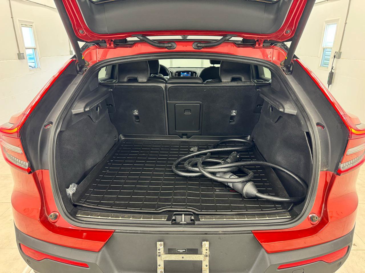 Used 2022 Volvo C40 P8 Recharge Ultimate AWD/4WD image 7
