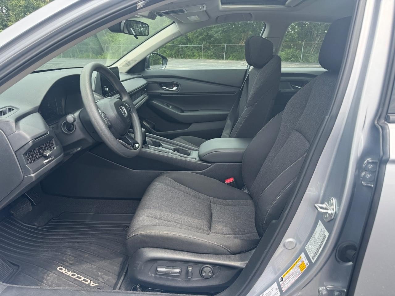 Certified 2025 Honda Accord SE image 19