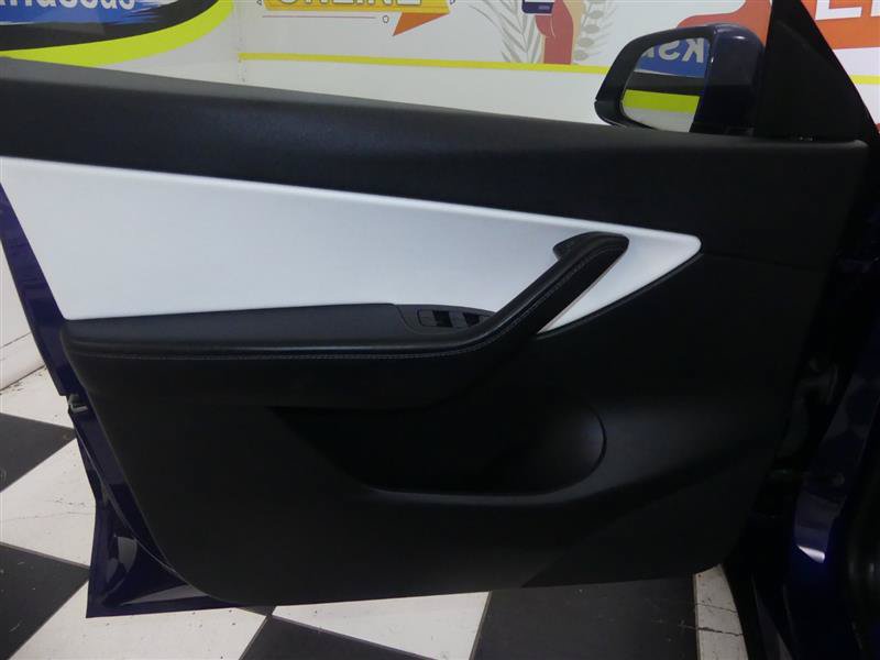 Used 2020 Tesla Model Y Long Range AWD/4WD image 21