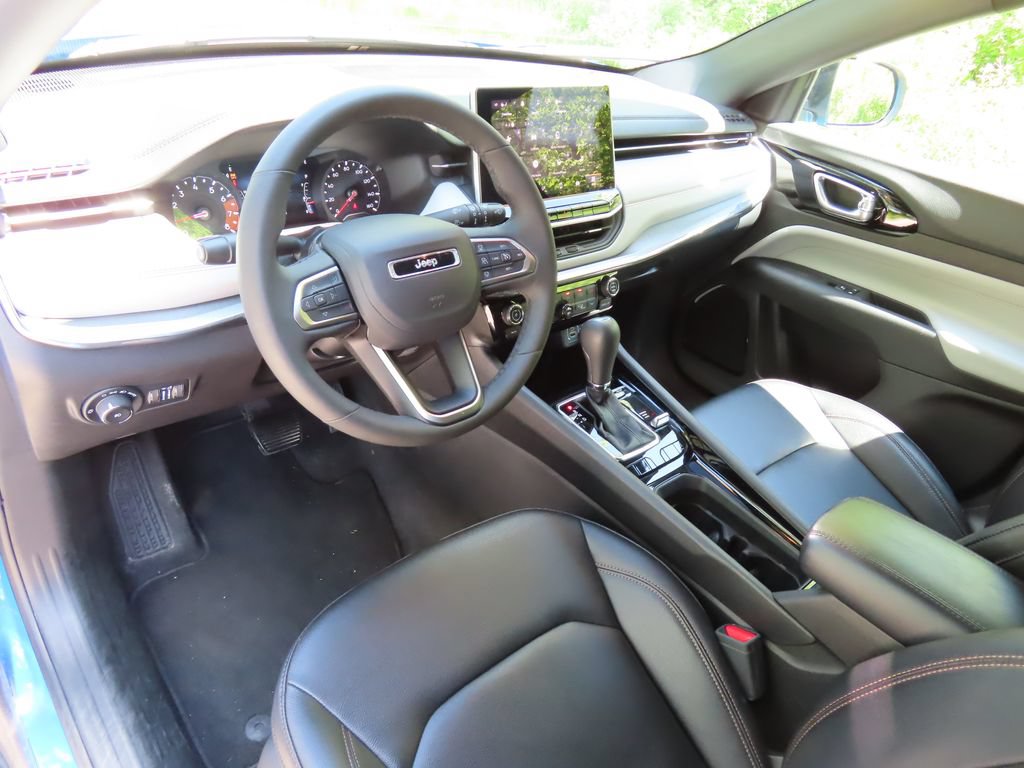 Used 2024 Jeep Compass Limited AWD/4WD image 26