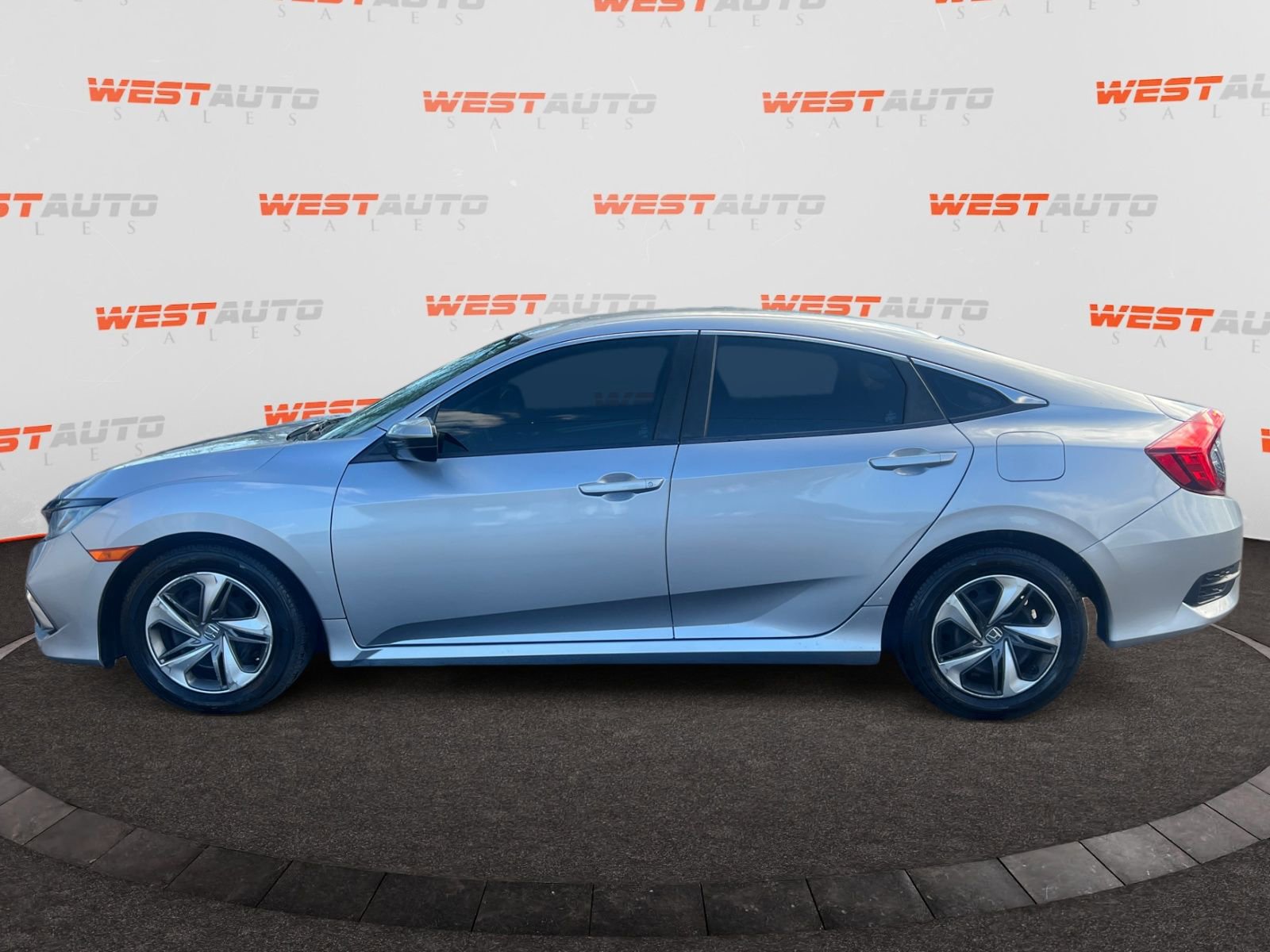 Used 2019 Honda Civic LX image 2