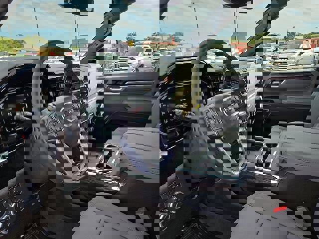 New 2026 GMC Sierra 2500 SLT w/ Texas SLT Premium Package image 14