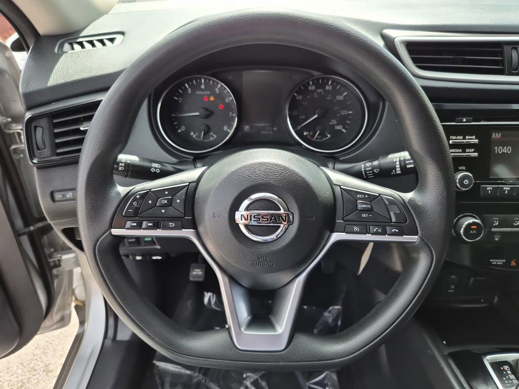 Used 2017 Nissan Rogue S image 24
