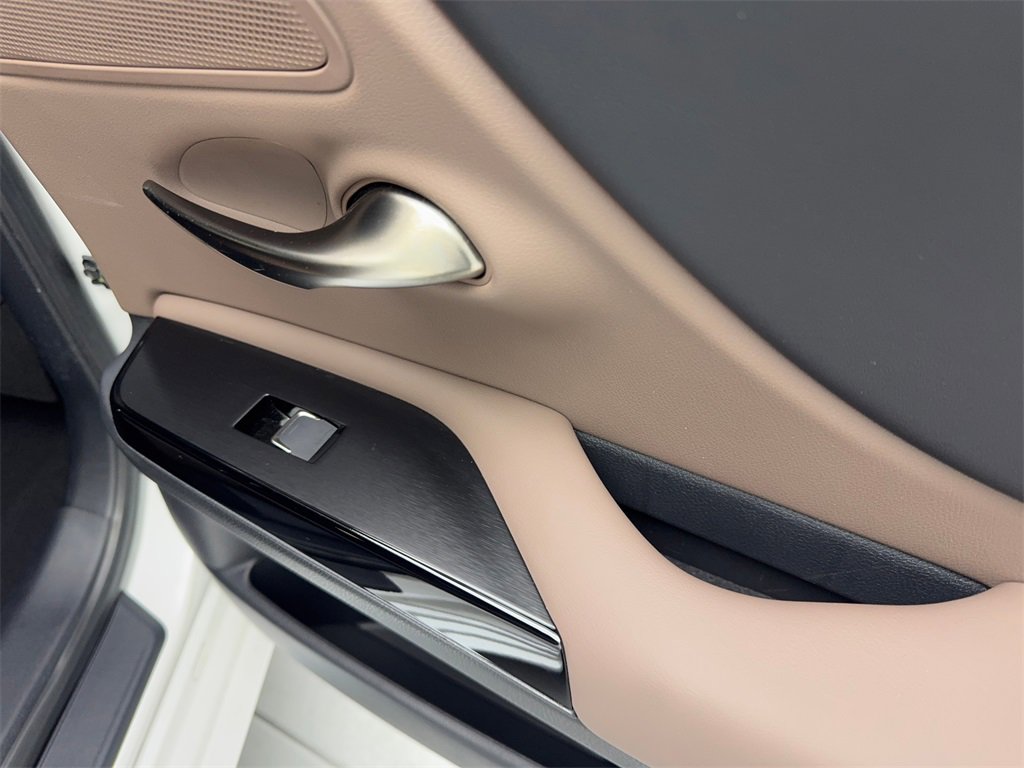 Used 2023 Lexus ES 350 w/ Premium Package image 43