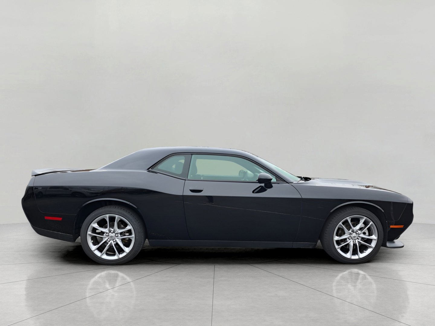 Used 2023 Dodge Challenger GT image 5