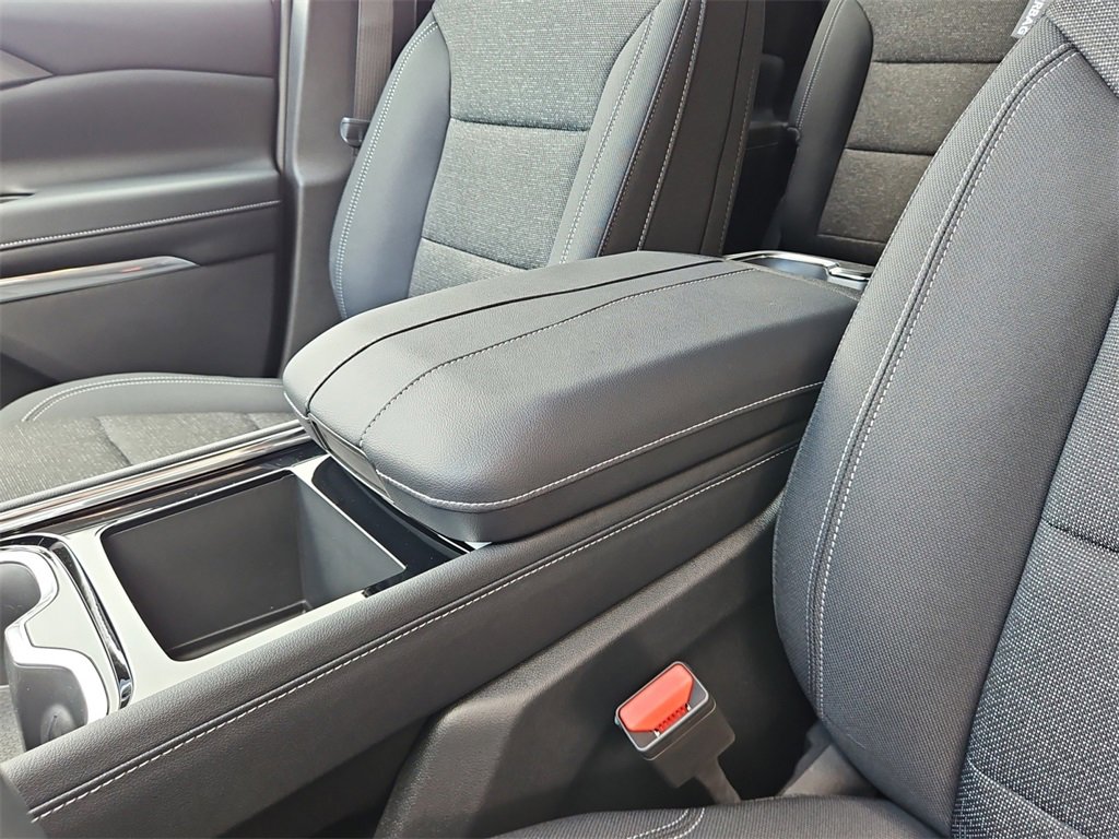 New 2026 Chevrolet Traverse LT w/ Midnight/Sport Edition image 11