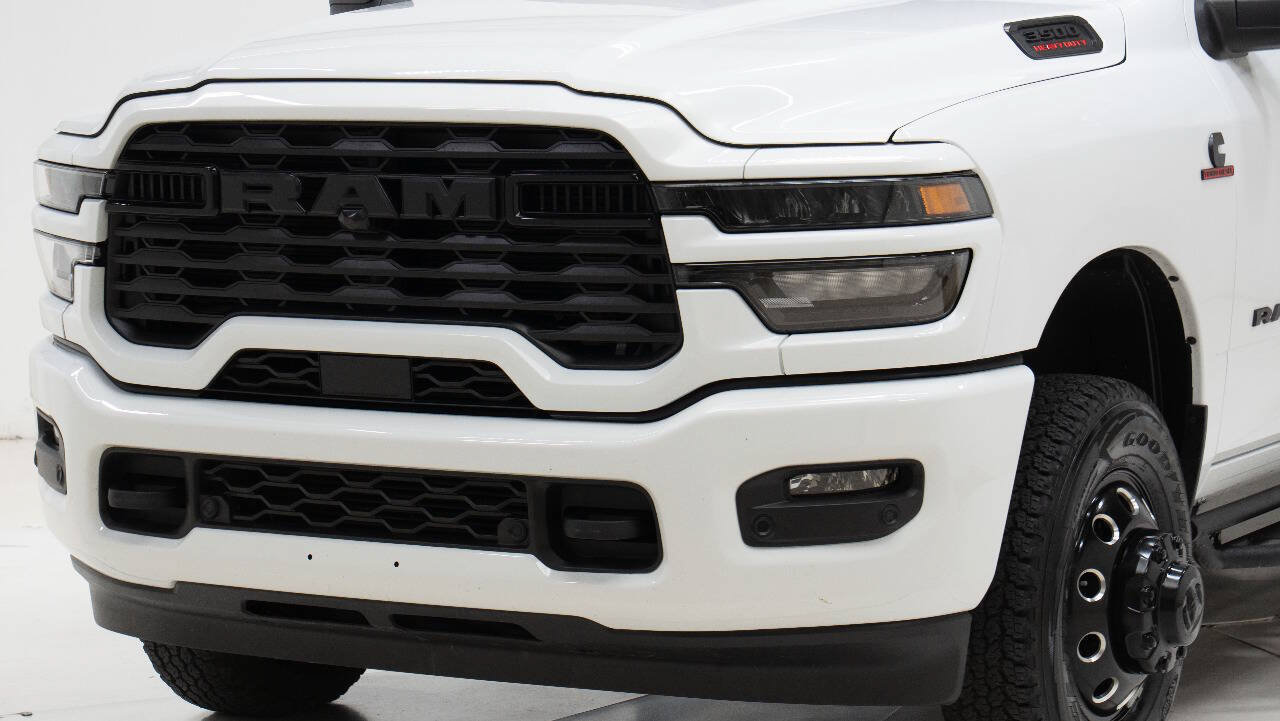 Used 2026 RAM 3500 Big Horn AWD/4WD image 10