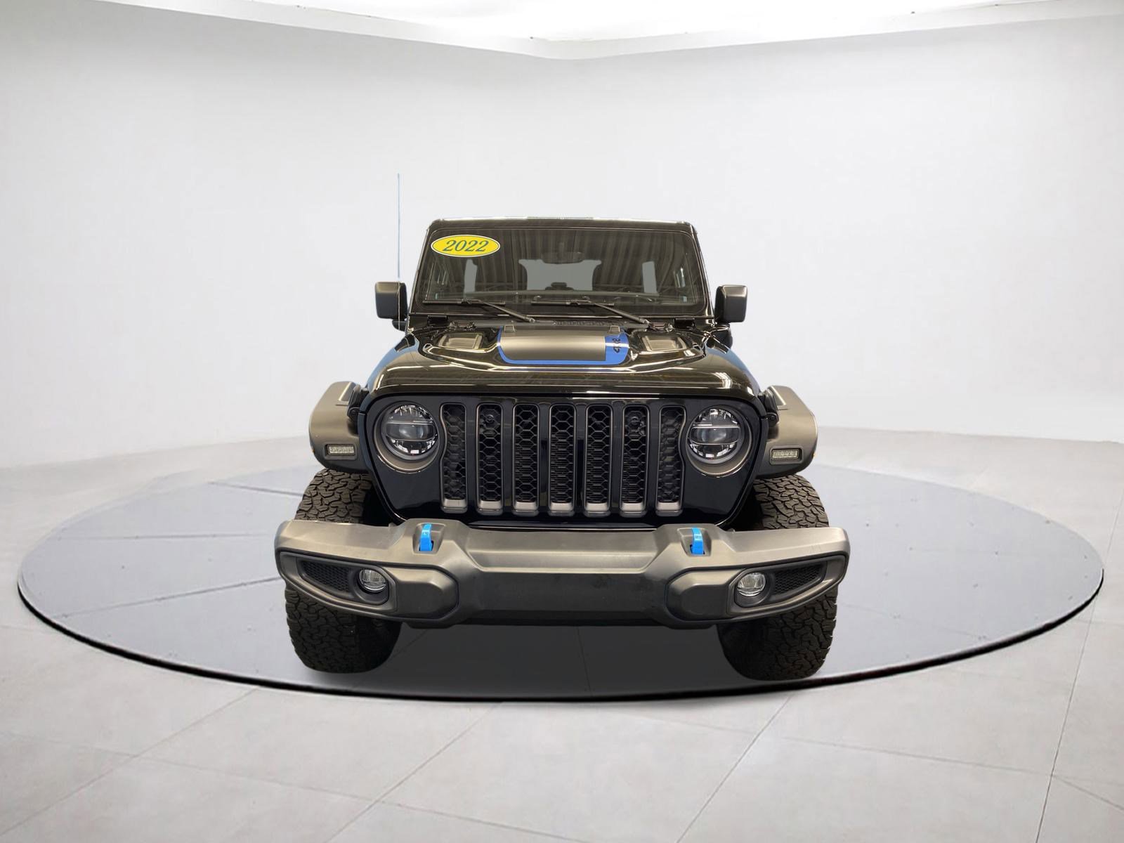 Used 2022 Jeep Wrangler Unlimited Rubicon 4xe w/ Cold Weather Group image 2