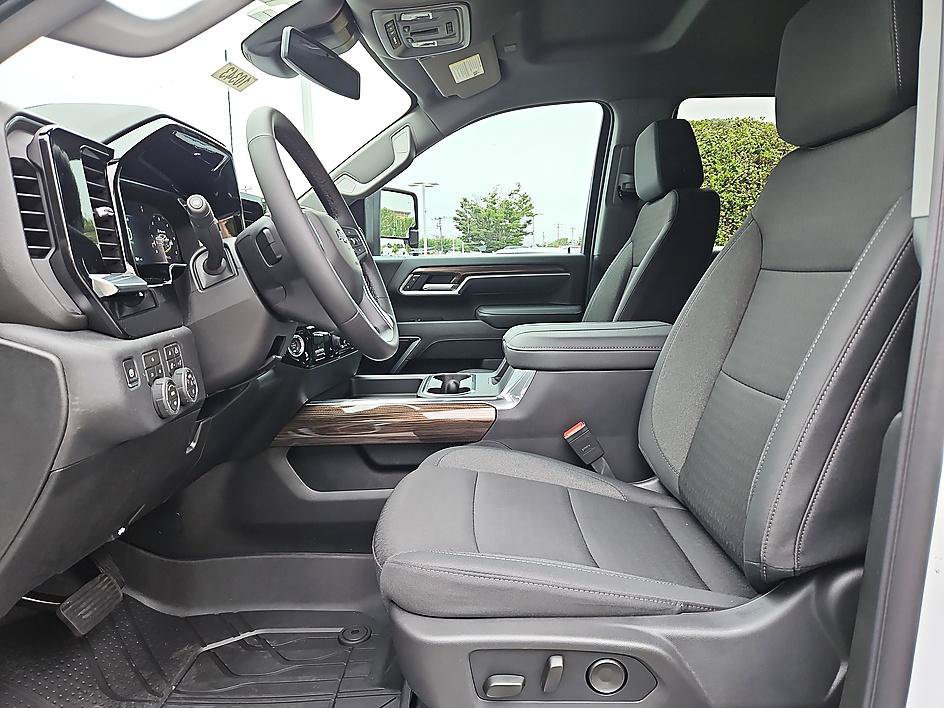 New 2026 Chevrolet Silverado 2500 LT w/ Trail Boss Package AWD/4WD image 10