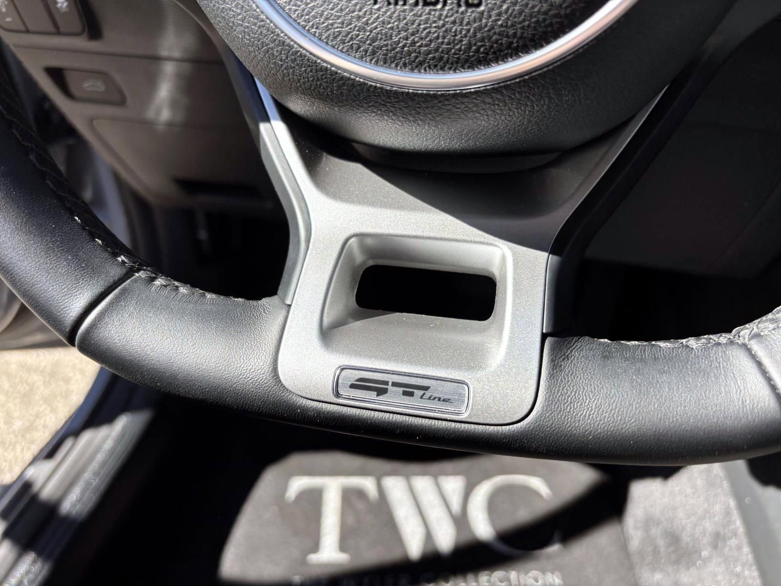 Used 2025 Kia K5 GT-Line w/ GT-Line Premium Package image 18