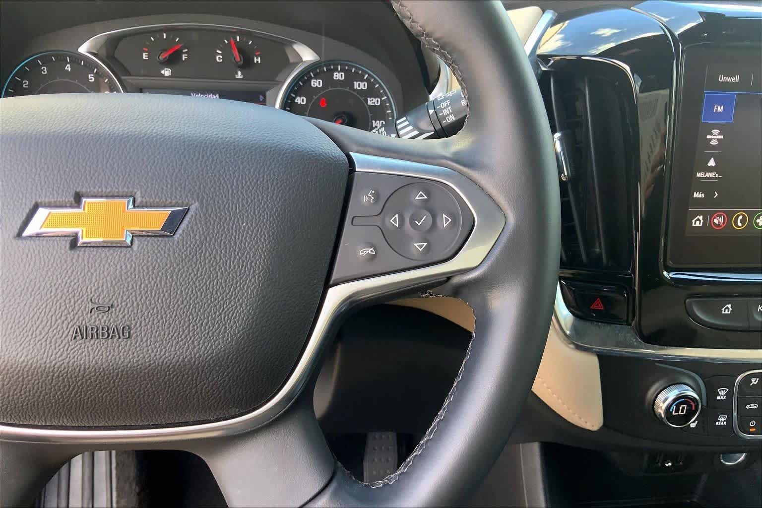 Used 2023 Chevrolet Traverse LT FWD image 25
