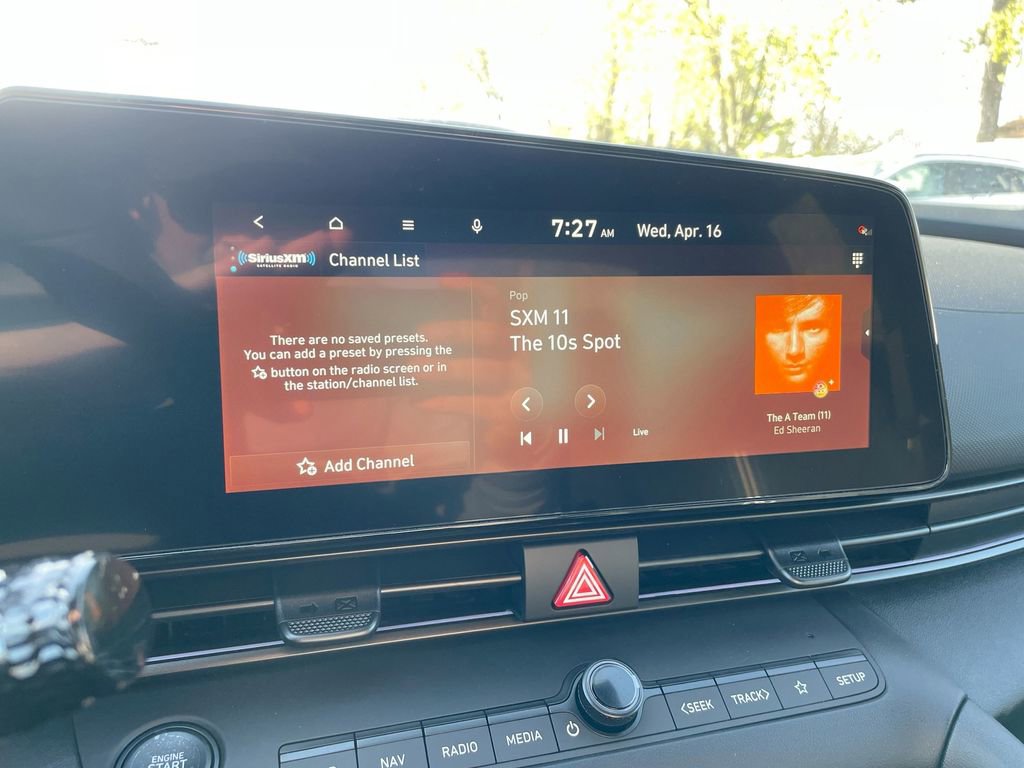 Used 2025 Hyundai Elantra SEL image 42