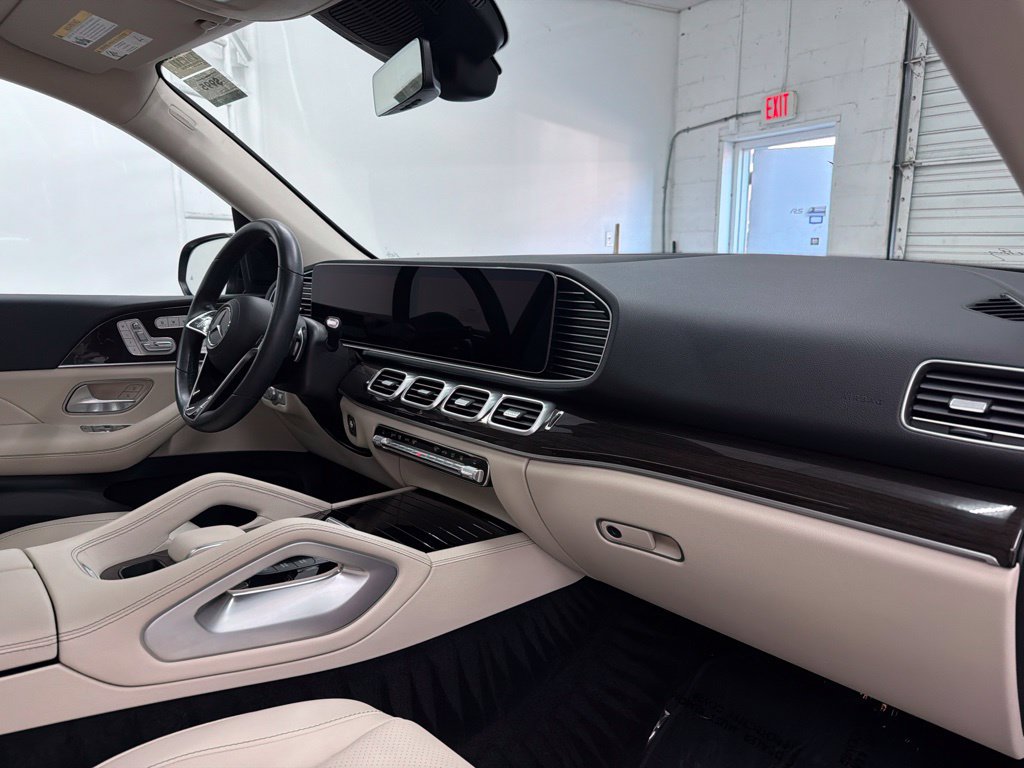 Used 2024 Mercedes-Benz GLE 450e 4MATIC image 33