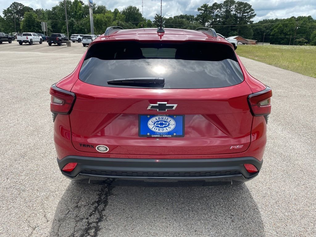 New 2026 Chevrolet Trax RS w/ Driver Confidence Package FWD image 4