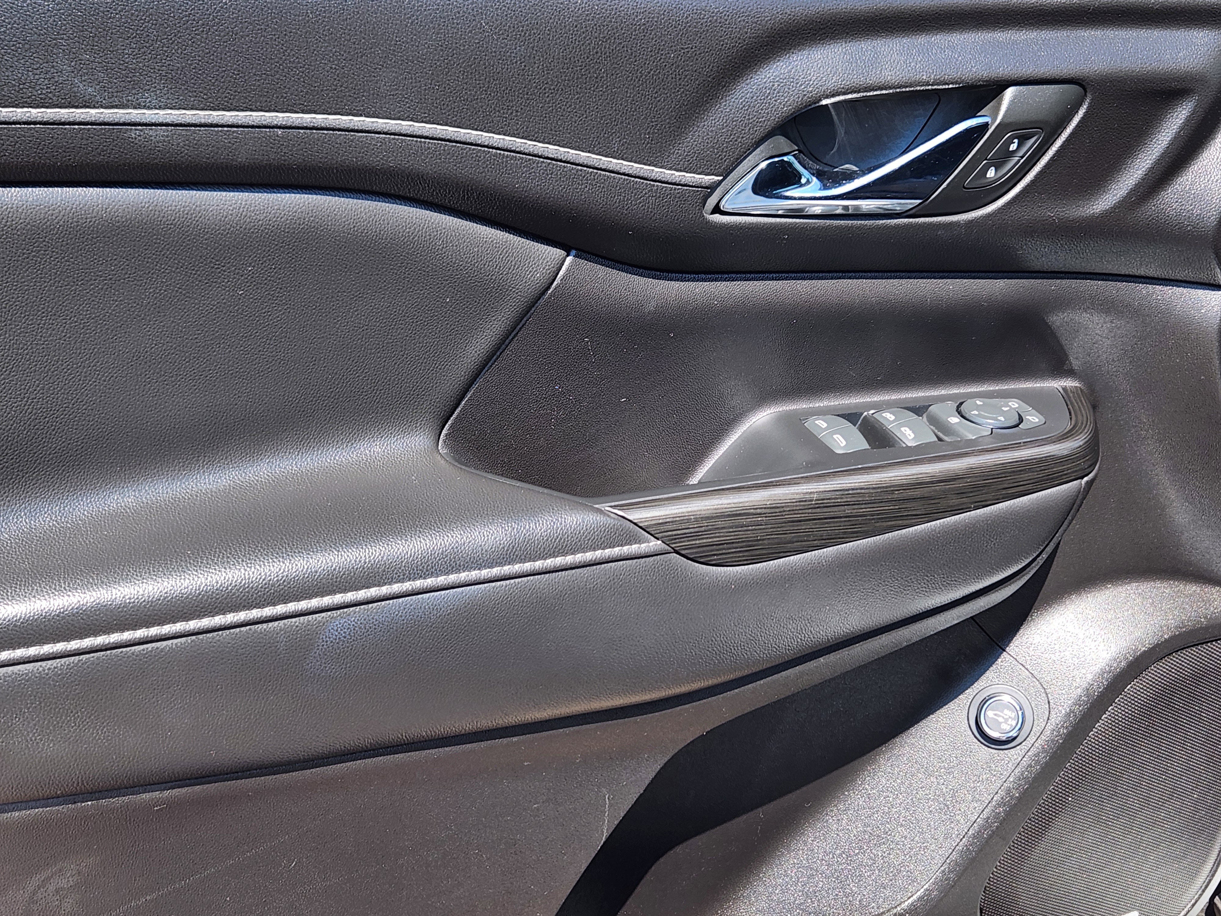 Used 2023 GMC Acadia SLT image 20