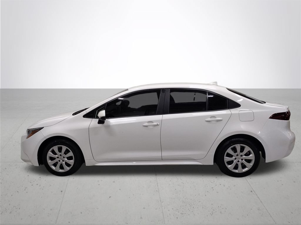 Used 2021 Toyota Corolla LE FWD image 11