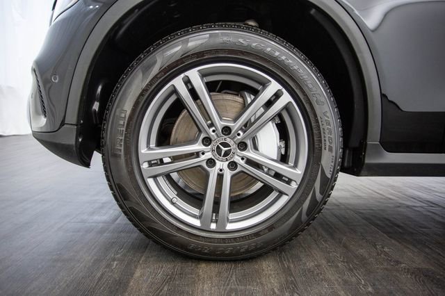 Used 2020 Mercedes-Benz GLC 300 4MATIC w/ Parking Assistance Package image 46