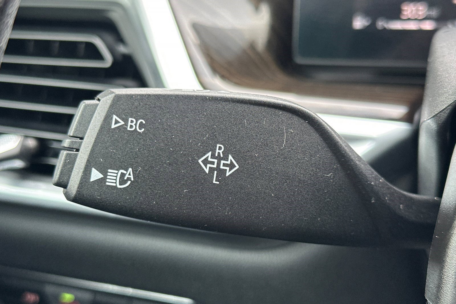 Certified 2023 BMW X7 xDrive40i w/ Premium Package image 37