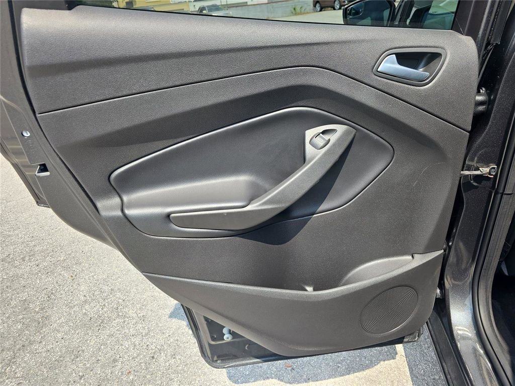 Used 2019 Ford Escape SEL image 10