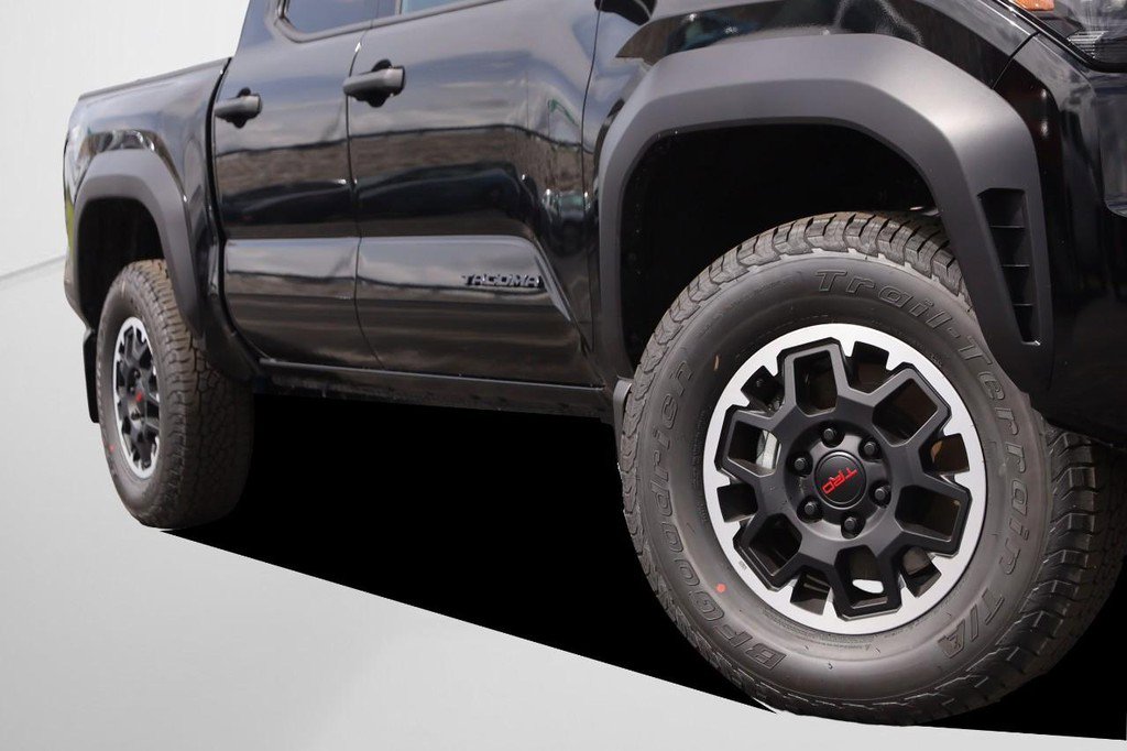 New 2026 Toyota Tacoma TRD Off-Road AWD/4WD image 3
