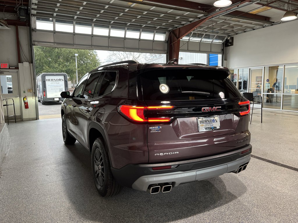 Used 2025 GMC Acadia Elevation image 6
