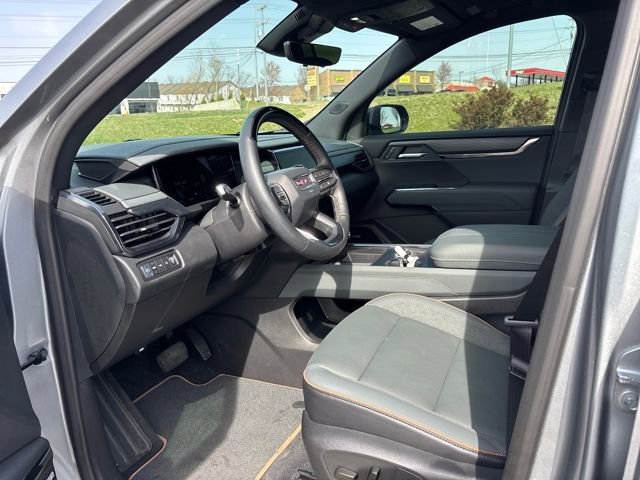 Used 2026 GMC Acadia AT4 w/ Super Cruise Package image 13