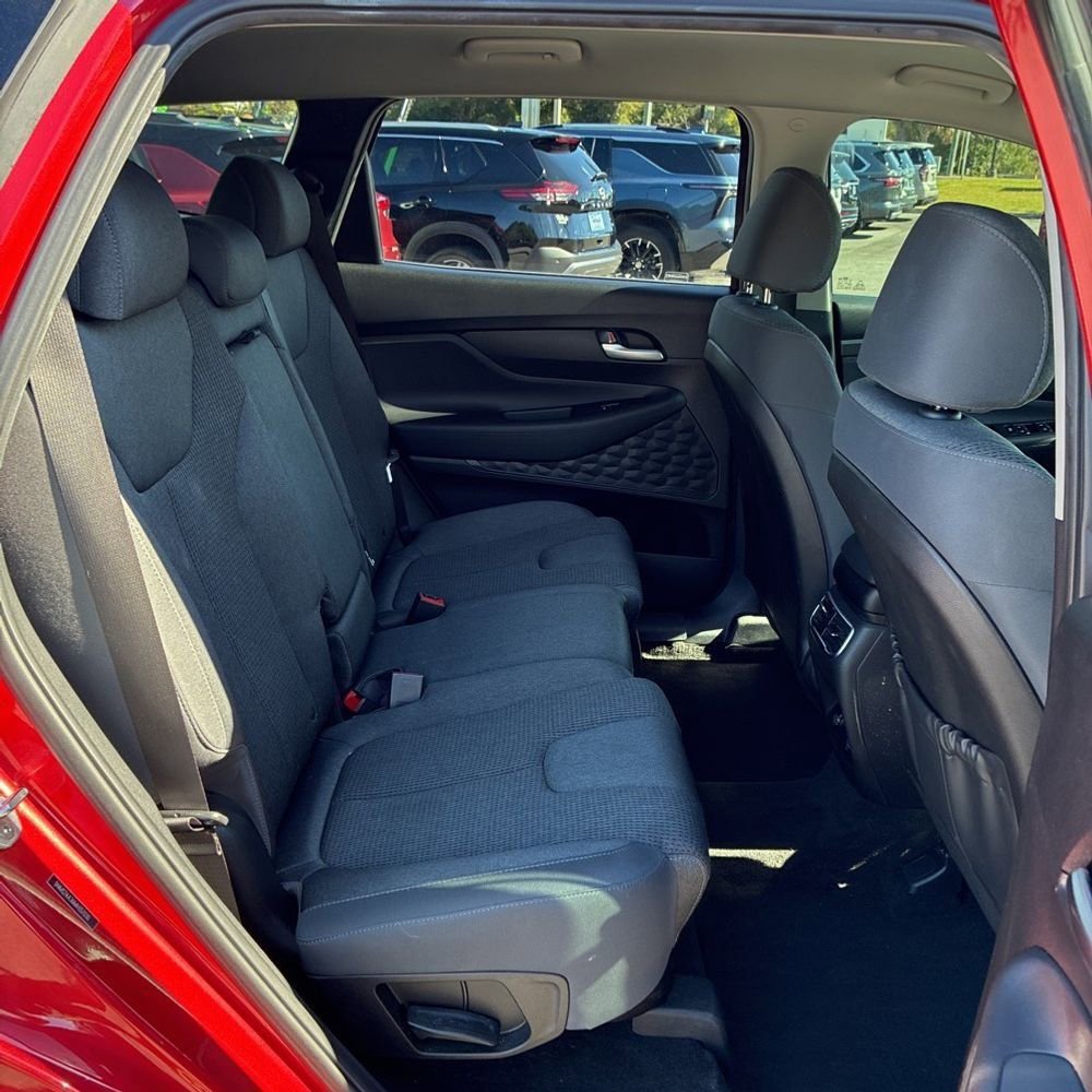 Used 2021 Hyundai Santa Fe SEL image 12