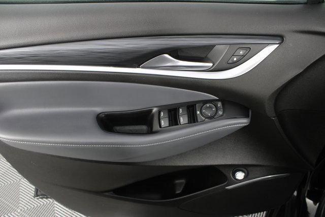 Used 2020 Buick Enclave Essence w/ LPO, Luxury Package image 14