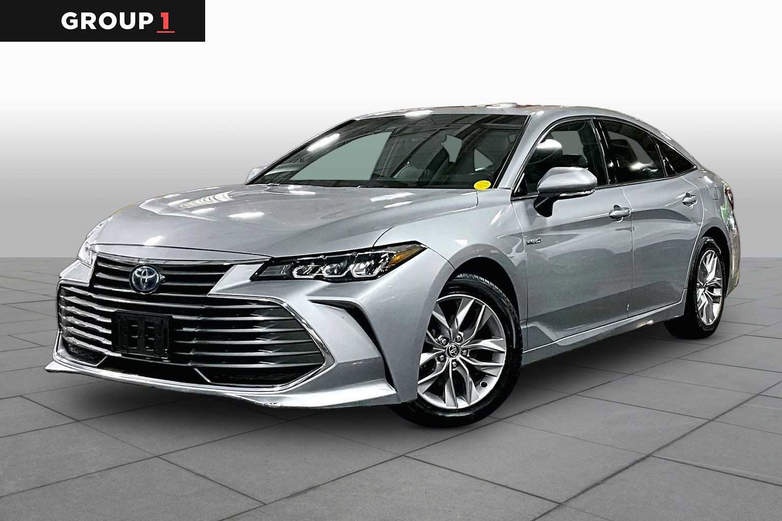 Used 2020 Toyota Avalon XLE w/ Moonroof Package
