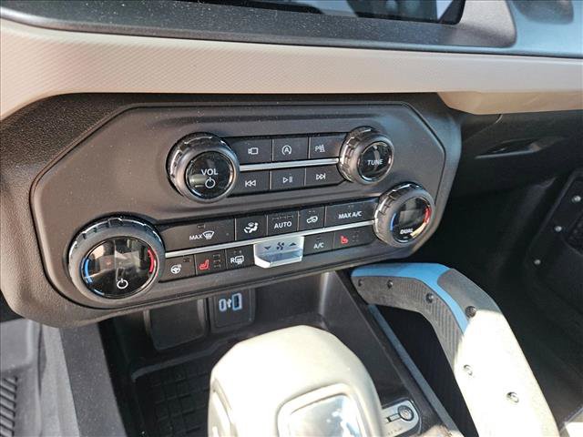 Used 2024 Ford Bronco Wildtrak AWD/4WD image 17