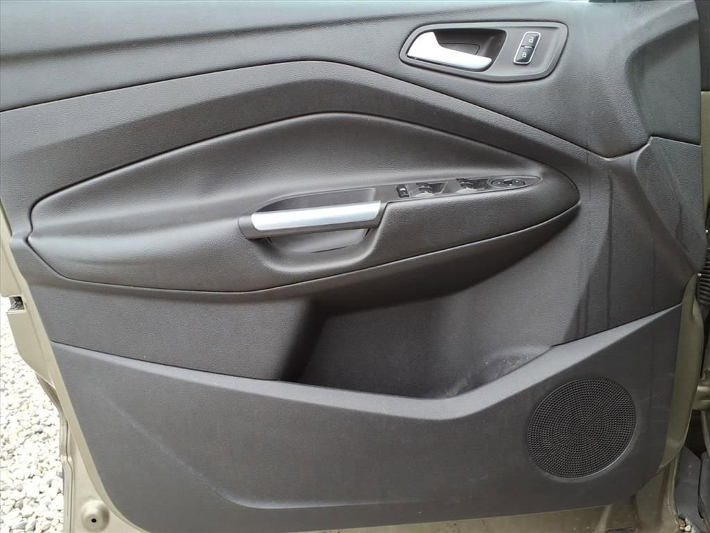 Used 2013 Ford Escape SE image 12