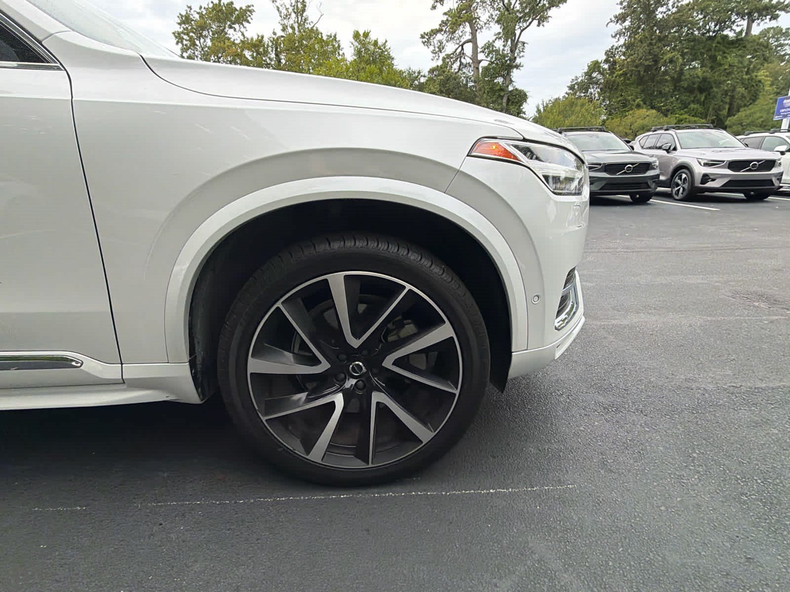 Used 2023 Volvo XC90 B6 Plus w/ Protection Package Premier AWD/4WD image 53