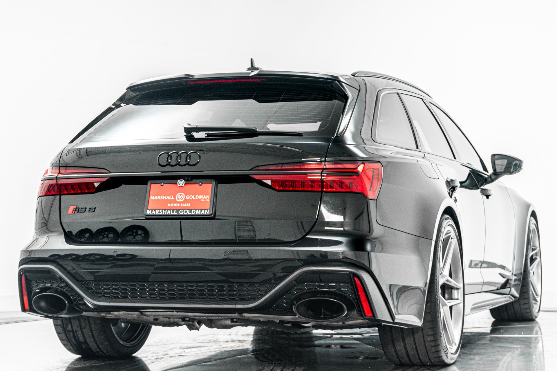 Used 2024 Audi RS 6 performance AWD/4WD image 9