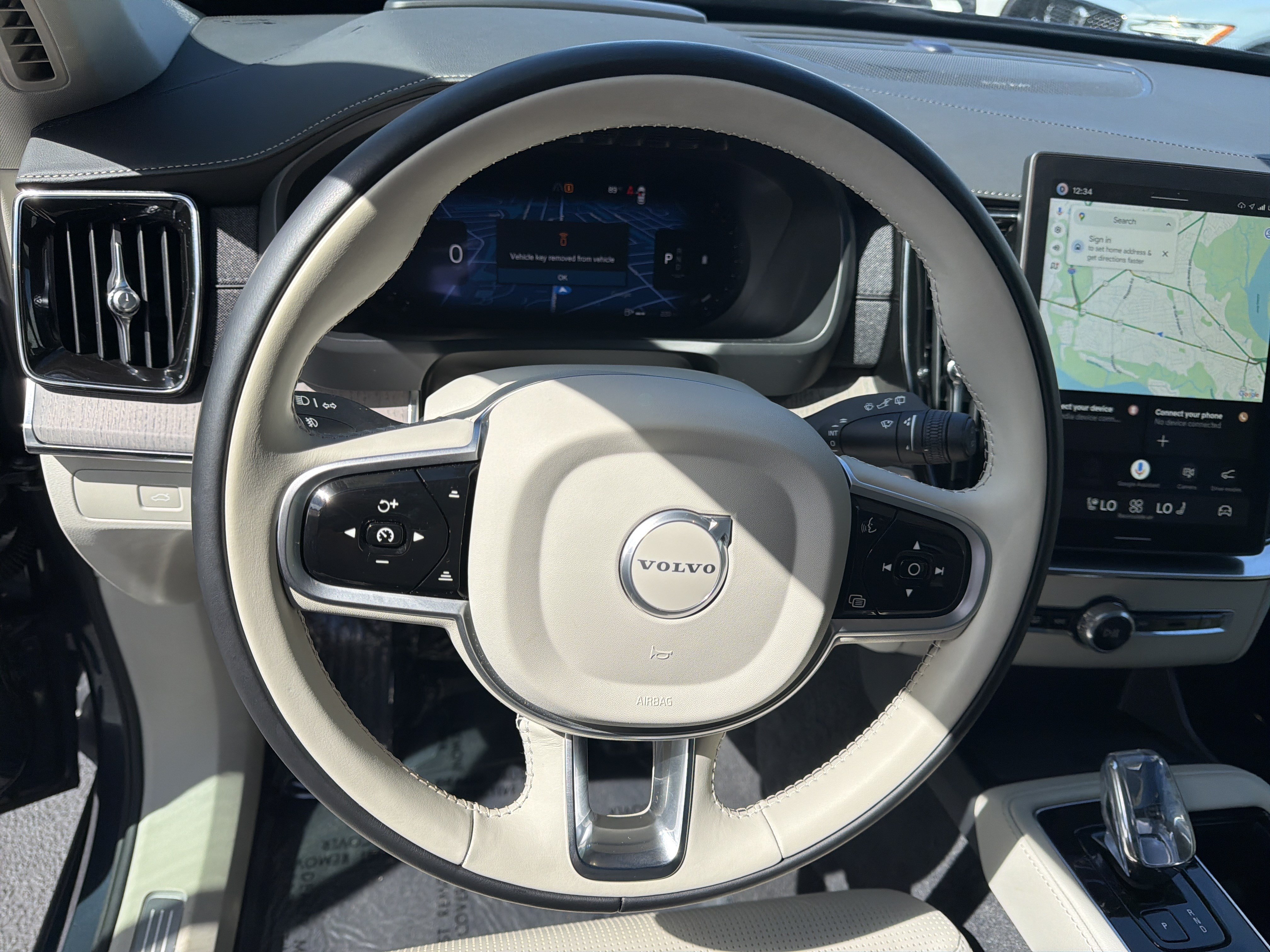 Certified 2026 Volvo XC90 B6 Ultra AWD/4WD image 18