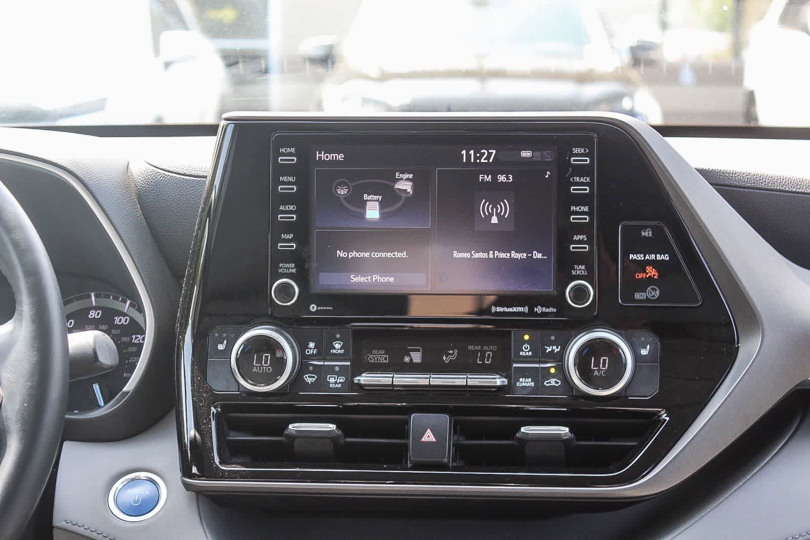 Used 2021 Toyota Highlander XLE image 21