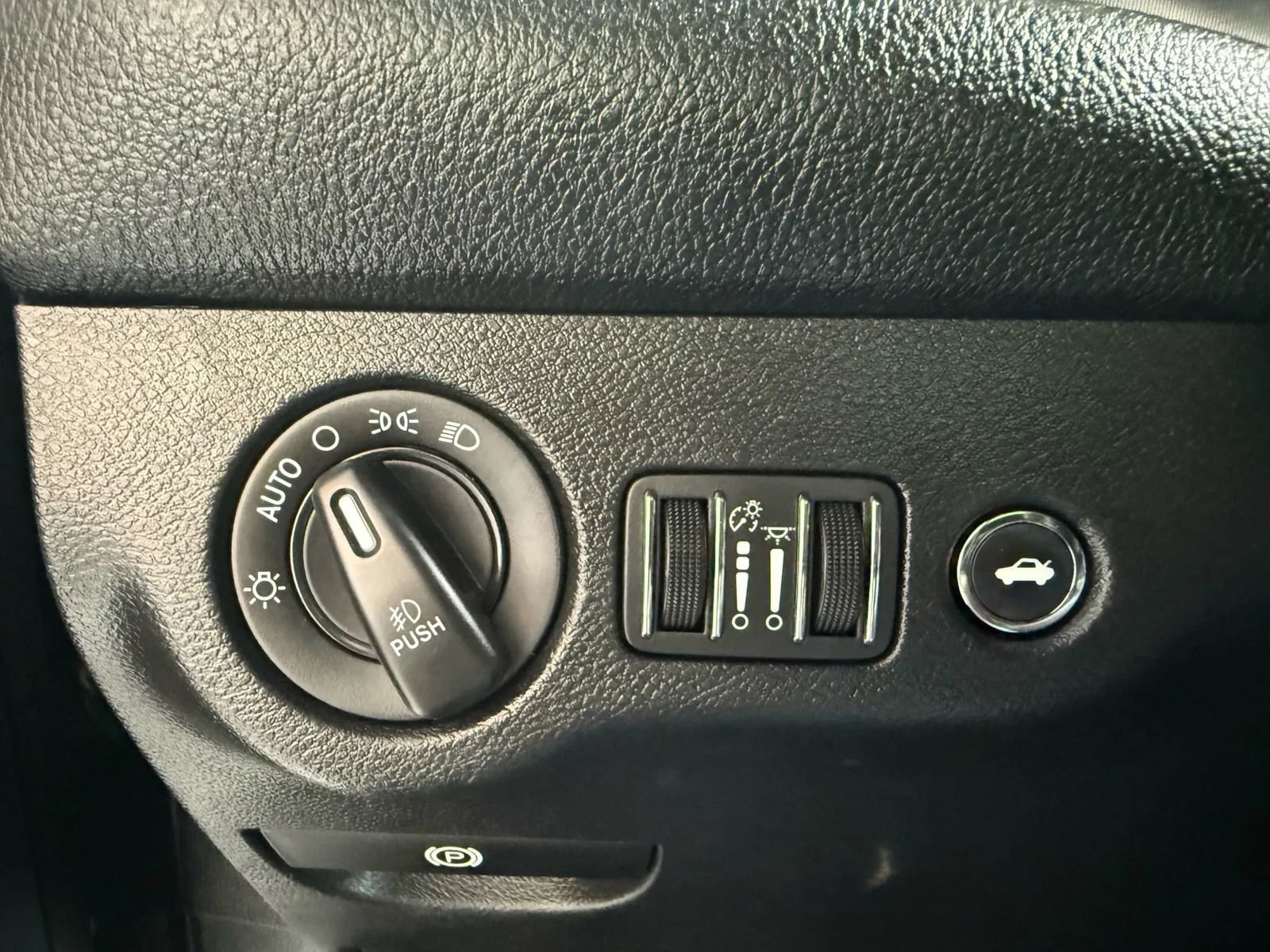 Used 2019 Dodge Challenger R/T RWD image 32