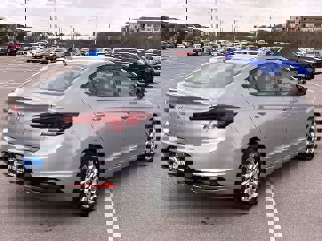 Used 2020 Hyundai Elantra SEL image 6