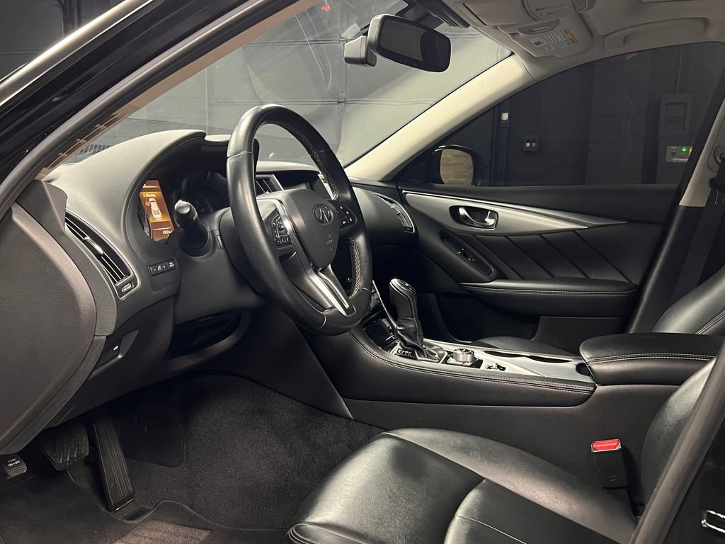 Used 2021 INFINITI Q50 Luxe w/ Cargo Package RWD image 2