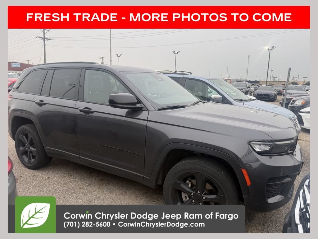 Used 2023 Jeep Grand Cherokee Altitude