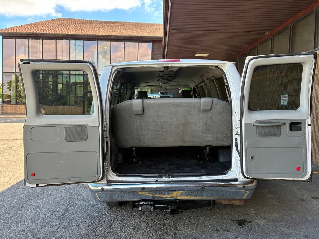 Used 2014 Ford E-350 and Econoline 350 XLT RWD image 47