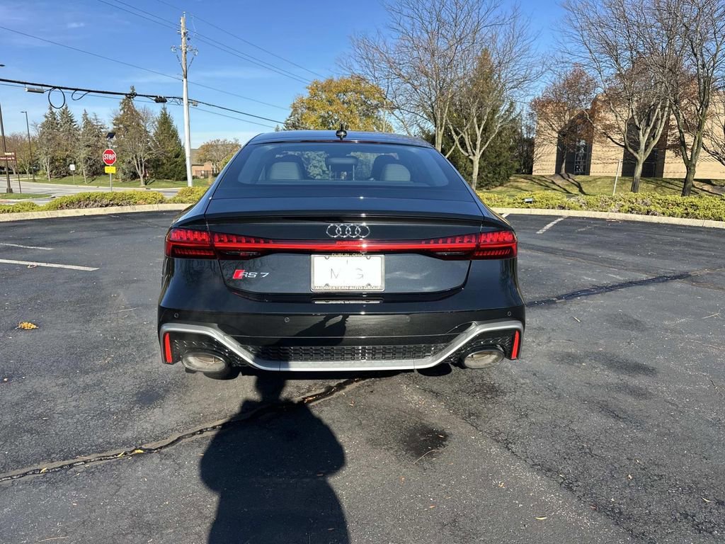 New 2026 Audi RS 7 Performance image 6