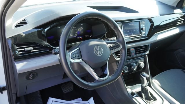 Used 2024 Volkswagen Taos S image 17