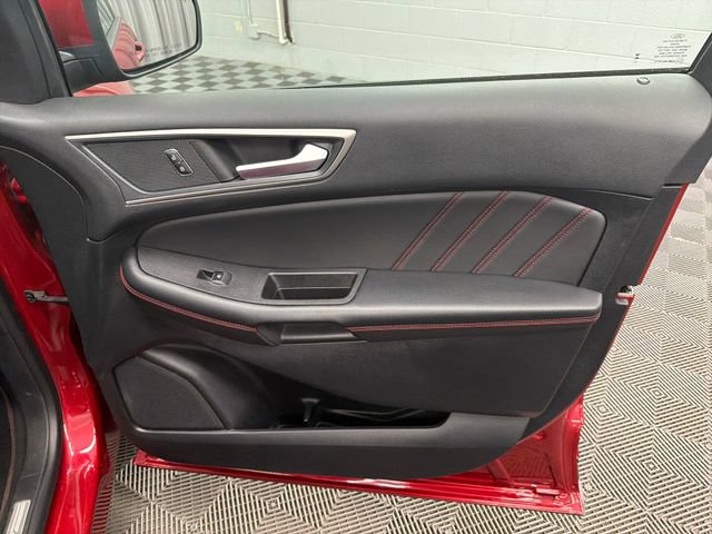 Used 2024 Ford Edge ST-Line AWD/4WD image 18