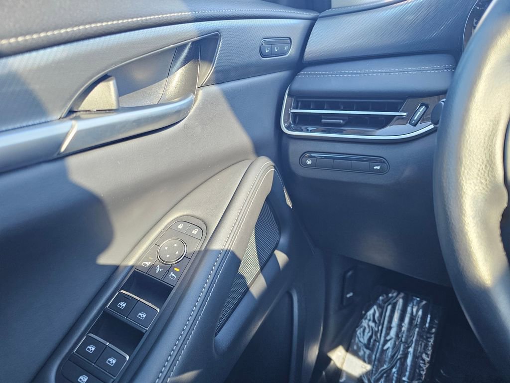 Certified 2024 INFINITI QX60 Luxe image 30