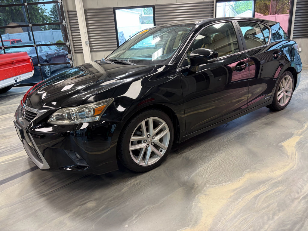 Used 2015 Lexus CT 200h FWD image 35