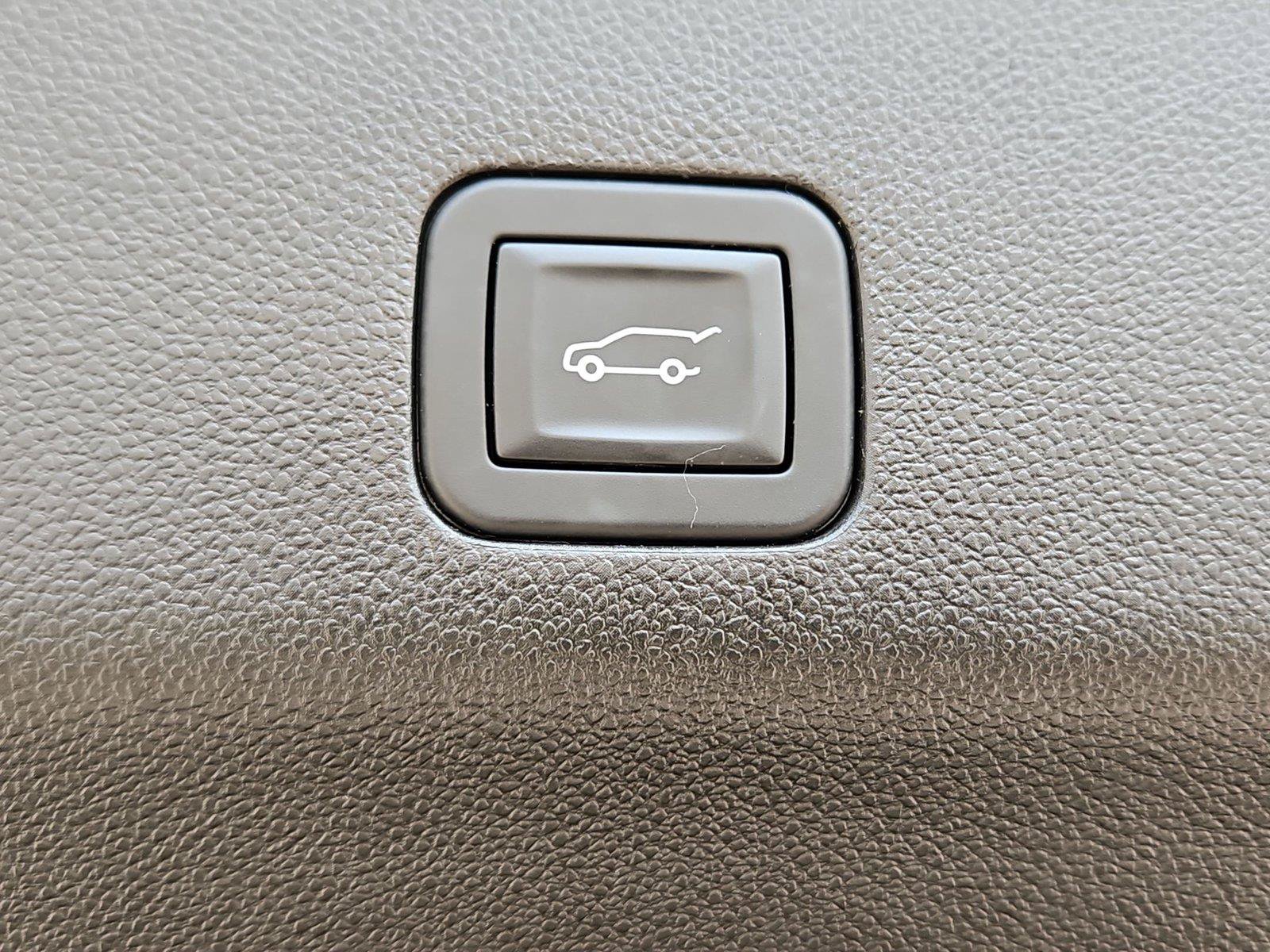 Certified 2026 Cadillac Escalade Luxury AWD/4WD image 33