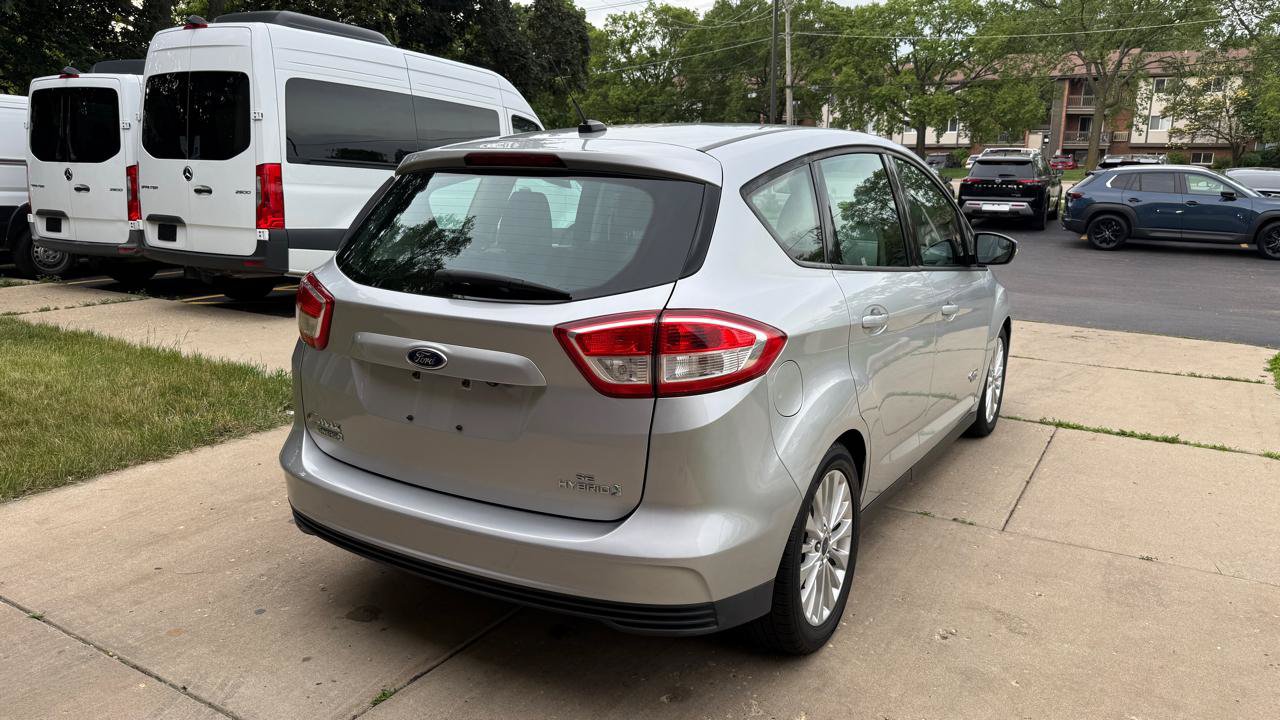 Used 2017 Ford C-MAX Energi SE w/ Equipment Group 402A FWD image 7