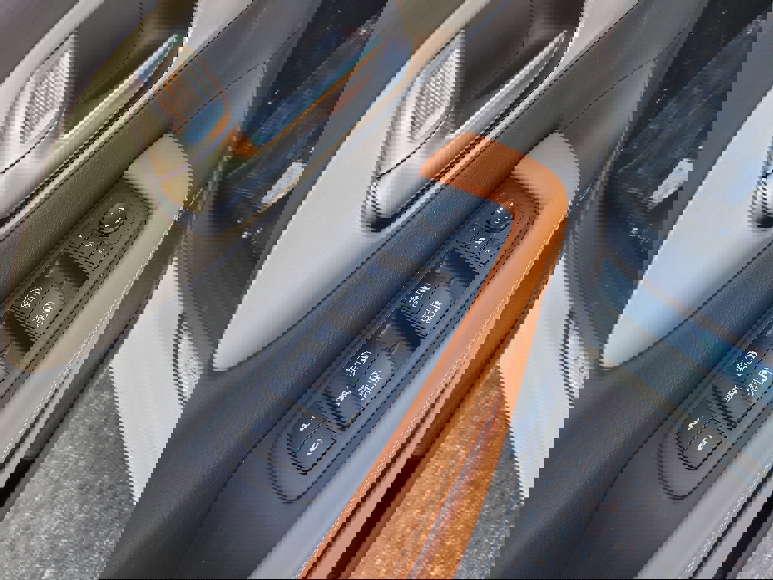 New 2026 Chrysler Pacifica Pinnacle image 15